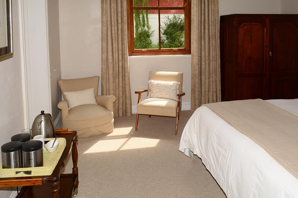 Toad Hall Guest House Wakkerstroom Экстерьер фото