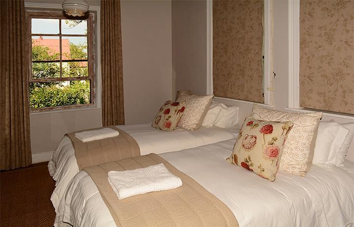 Toad Hall Guest House Wakkerstroom Экстерьер фото